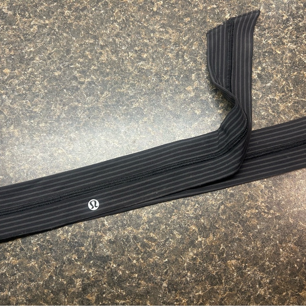 Lululemon Black Striped Headband